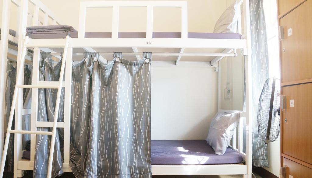 Wake Up Hostel Бангкок Экстерьер фото