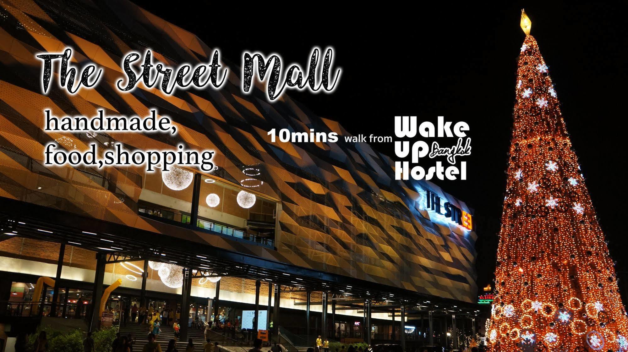 Wake Up Hostel Бангкок Экстерьер фото