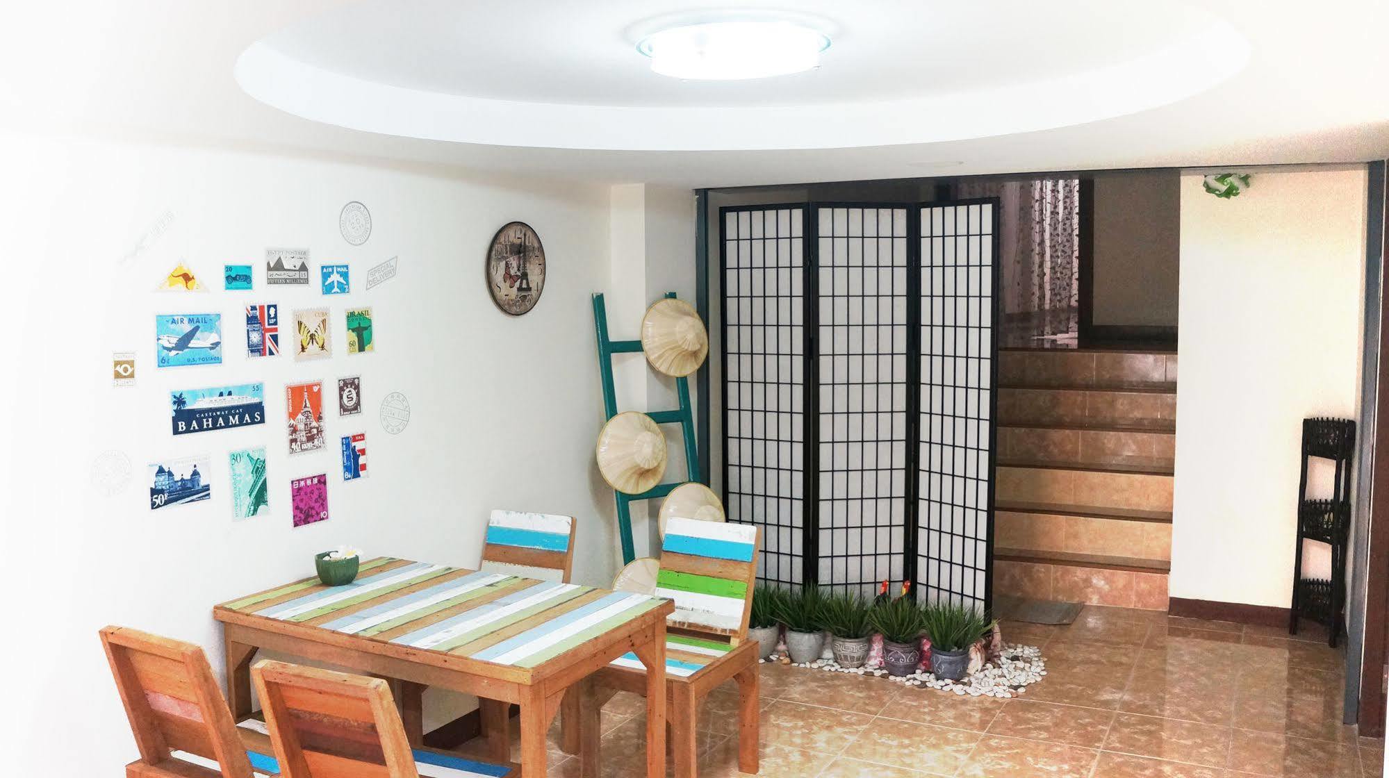 Wake Up Hostel Бангкок Экстерьер фото